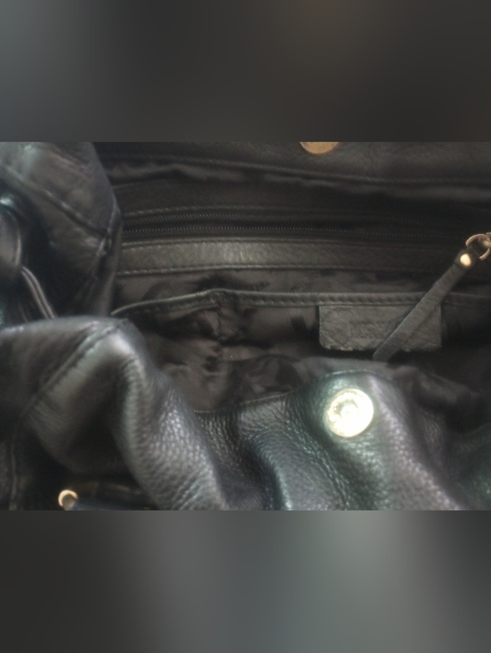 MICHAEL KORS Black Leather Purse with Gold Hardware - Picture 6 of 6